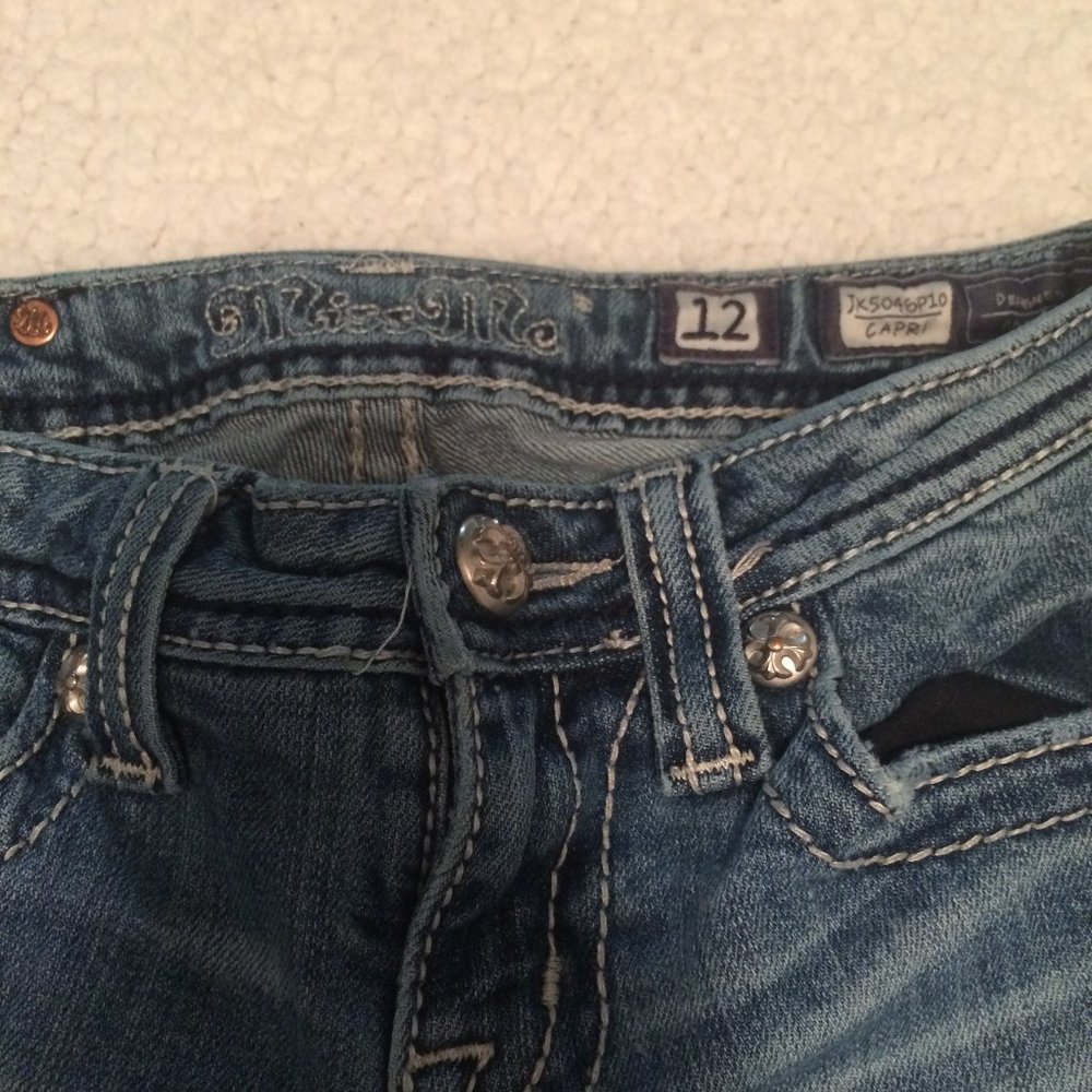 Miss Me Capris - Picture 3 of 7